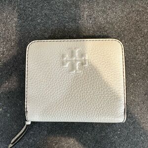 Tory Burch Ivory Textured Wallet
